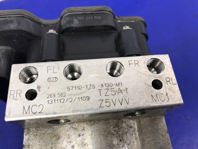 Блок ABS MDX (YD3) 13-21 2013 Внедорожник 3.5 Блок ABS MDX (YD3) 13-21 2013 Внедорожник 3.5