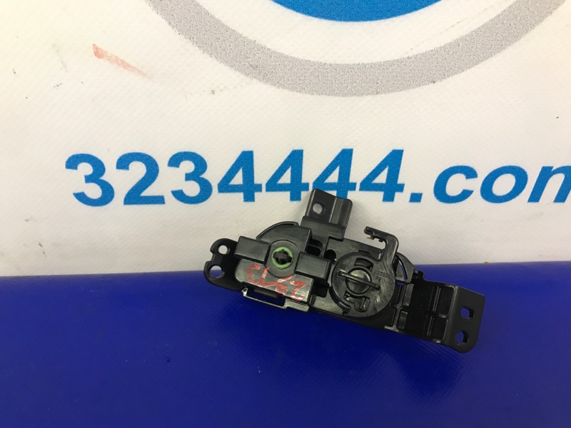 Замок бардачка передний правый MDX (YD3) 13-21 2013 Внедорожник 3.5