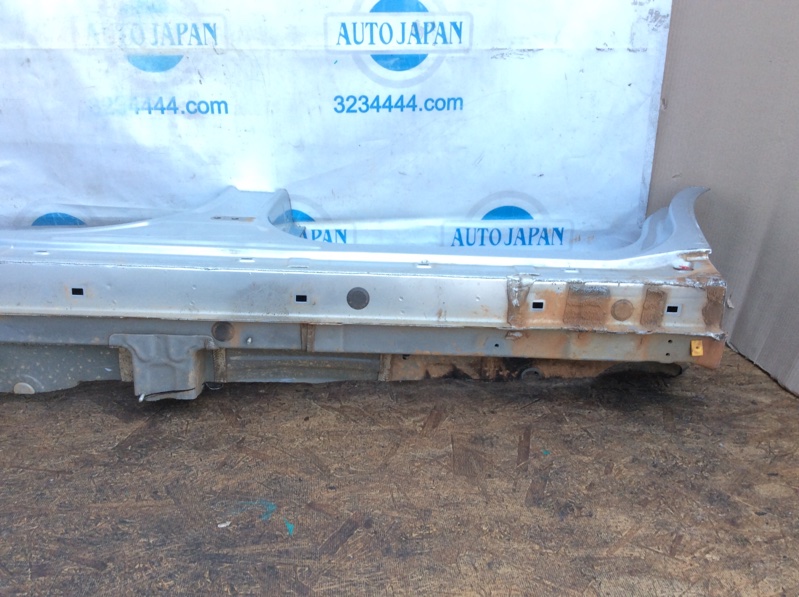 Стойка кузова средняя левая SORENTO UM 14- 2016 Внедорожник 2.4