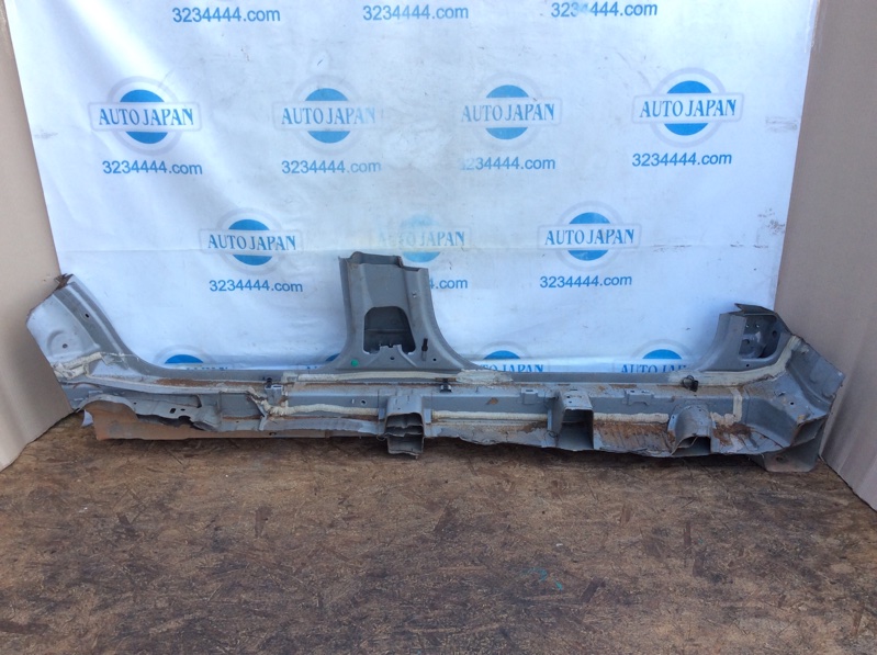 Стойка кузова средняя левая SORENTO UM 14- 2016 Внедорожник 2.4