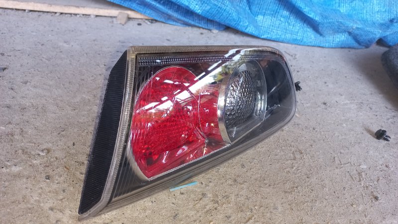 Фонарь внутренний задний правый MITSUBISHI LANCER X 10 07-15 2010 Седан 2.0 4B11 8330A626 Б/У