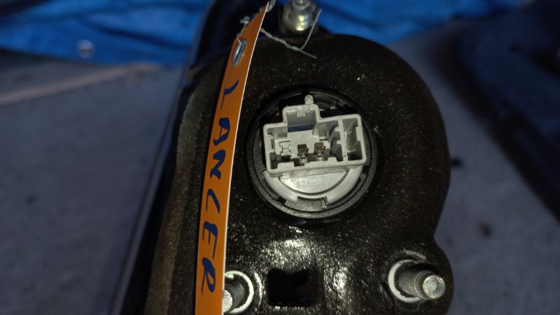 Фонарь внутренний задний правый LANCER X 10 07-15 2010 Седан 2.0 4B11