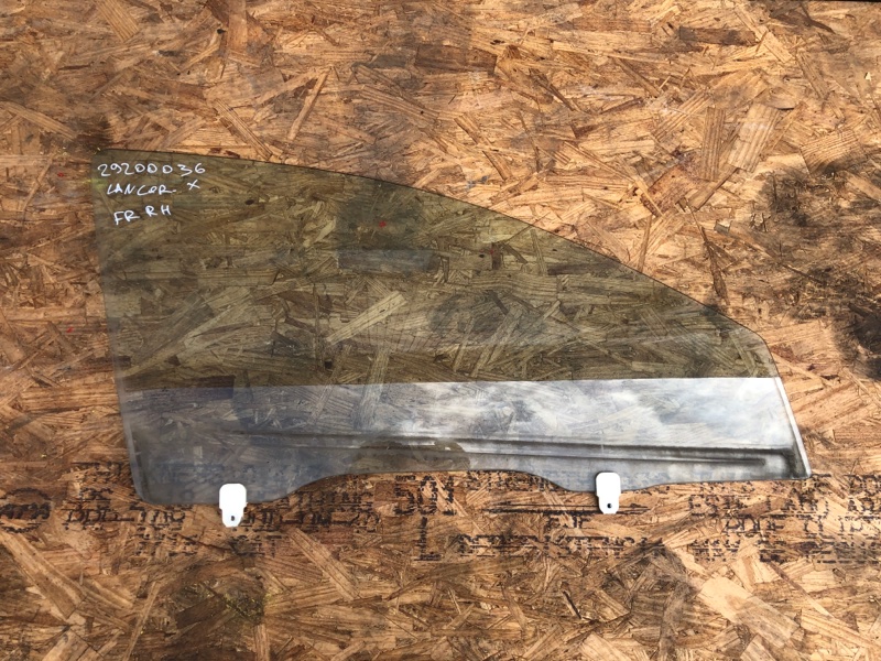 Запчасть стекло двери переднее правое MITSUBISHI LANCER X 10 07-15 2007 Седан 2.0 5706A354 Б/У Стекло двери переднее правое MITSUBISHI LANCER X 10 07-15 2007 Седан 2.0 5706A354 Б/У