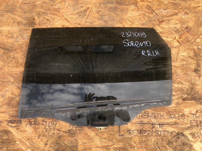 Стекло двери заднее левое KIA SORENTO XM 09-14 2012 Внедорожник 2.4 83411-2P010 Б/У
