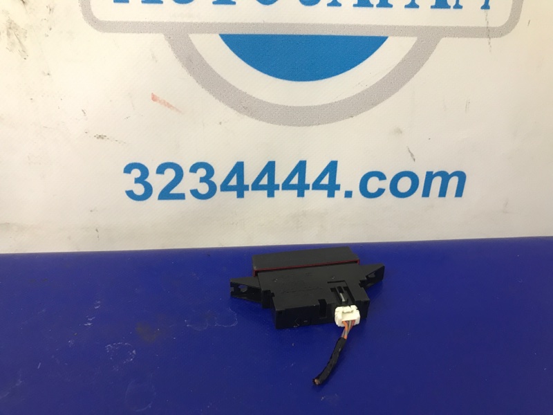 Кнопка аварийной сигнализации RDX 12-19 2014 Внедорожник 3.5