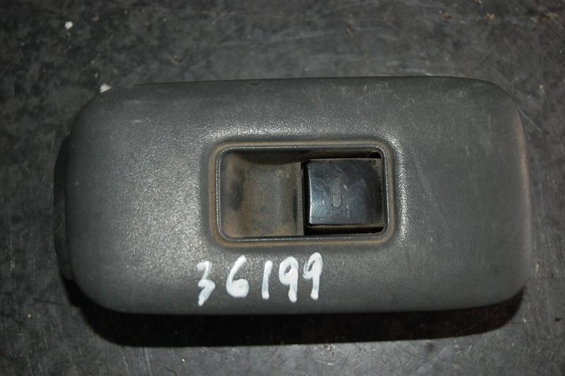 Кнопка стеклоподъемника NISSAN MAXIMA A33 99-02 Б/У