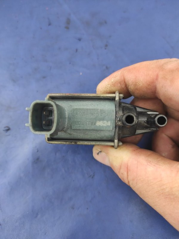 Клапан электромагнитный (вакуумный) NISSAN PATHFINDER R50 96-04 VG33E