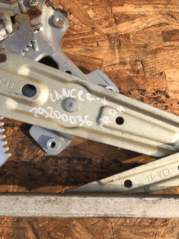 Стеклоподъемник передний правый LANCER X 10 07-15 2007 Седан 2.0 Стеклоподъемник передний правый LANCER X 10 07-15 2007 Седан 2.0