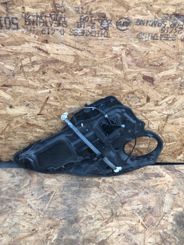 Стеклоподъемник задний правый MAZDA 6 GG 02-07