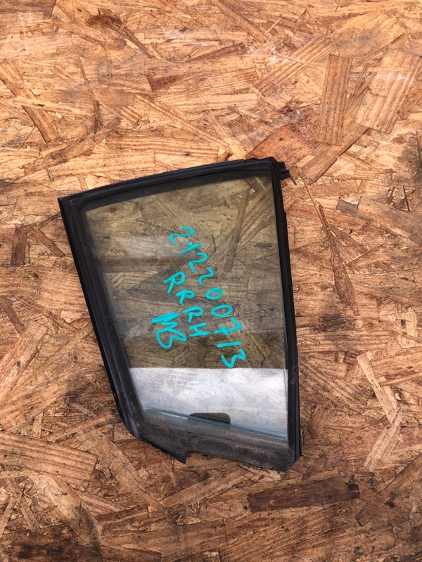 Стекло двери глухое заднее правое MAZDA 3 BL 09-13 2013 Седан 2.0 BBM472651 Б/У