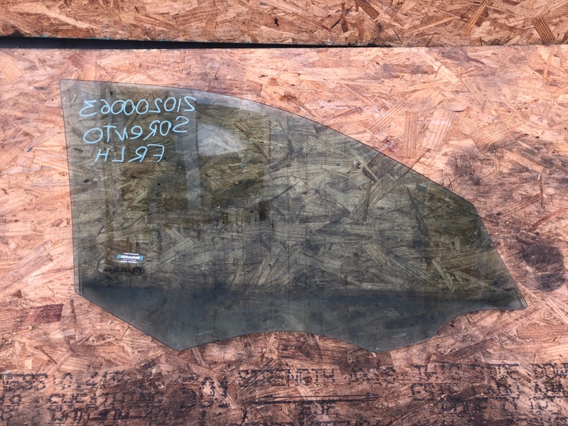 Стекло двери переднее левое KIA SORENTO XM 09-14 Внедорожник 3.5