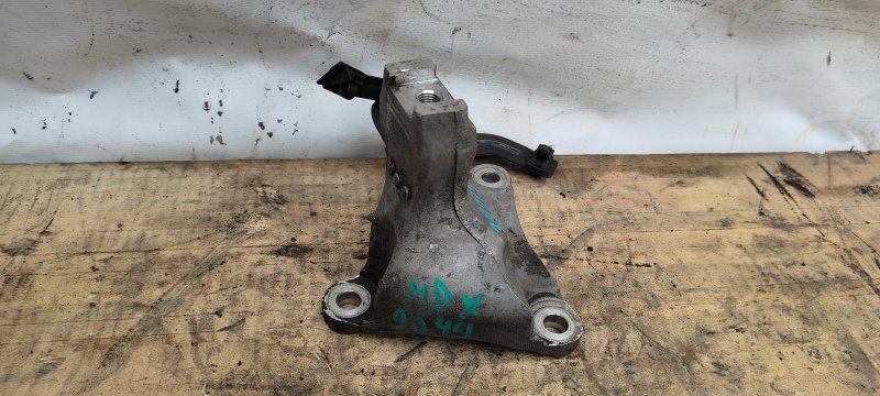 Кронштейн двигателя передний MDX (YD2) 06-13 2008 YD2 3.7 J37A1