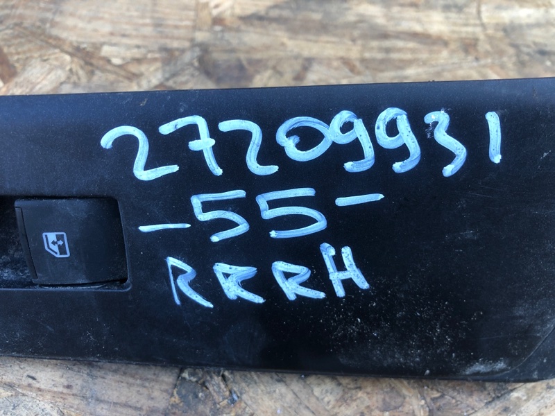 Кнопка стеклоподъемника CAMRY 55 14-17