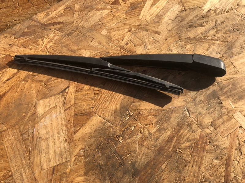 Поводок стеклоочистителя задний SUZUKI GRAND VITARA 05-15