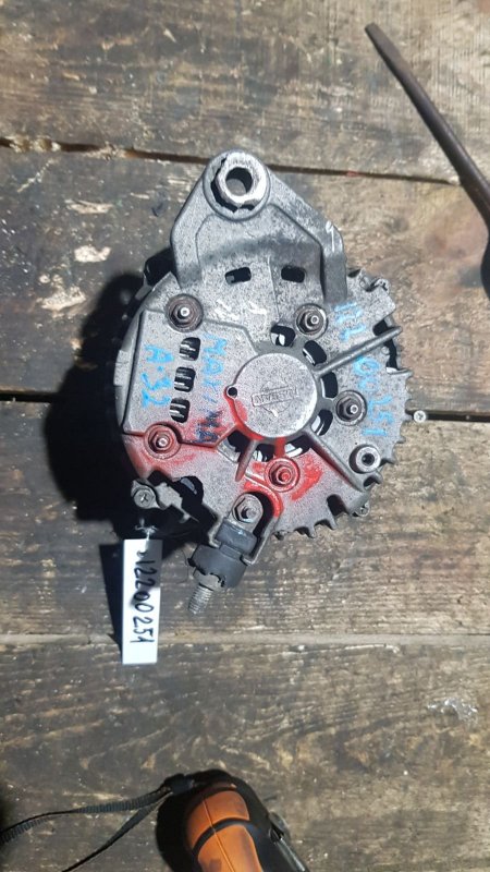 Генератор MAXIMA A32 94-99 vq20