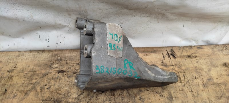 Кронштейн двигателя задний ACURA MDX (YD2) 06-13 2008 YD2 3.7 J37A1 50610-SDB-A01 Б/У