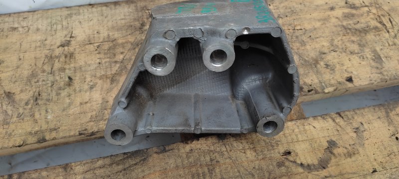 Кронштейн двигателя задний MDX (YD2) 06-13 2008 YD2 3.7 J37A1