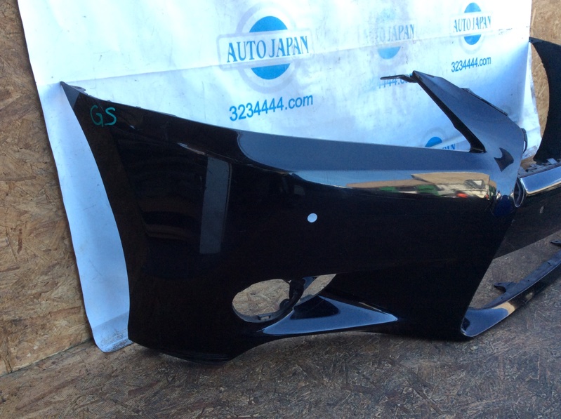 Бампер передний передний GS 12- Седан