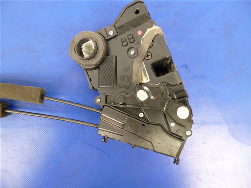Замок двери передний правый GS350 GS300 05-11 2008 Седан 3.5