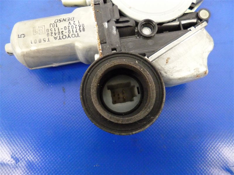 Стеклоподъемник передний правый GS350 GS300 05-11 2007 Седан 3.5