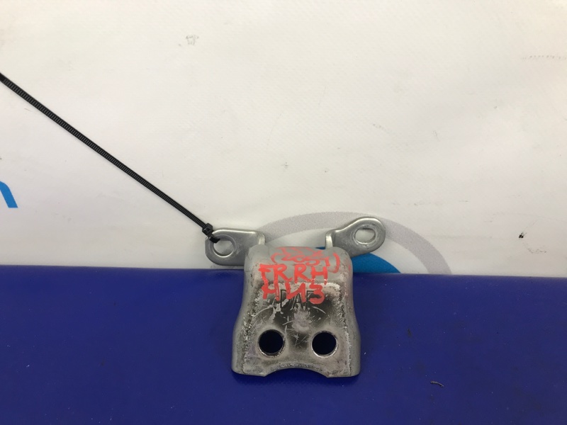 Петля двери нижняя передняя правая HONDA ACCORD CU8 / TSX 08-14 2010 Седан 2.4 67420-SDA-A01ZZ Б/У