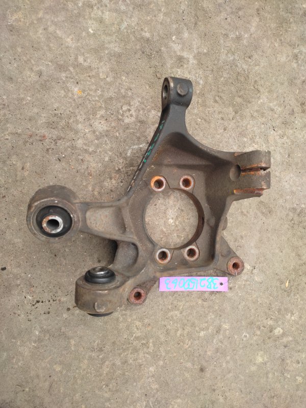 Цапфа задняя правая FORESTER 12-19 2015 Внедорожник 2.5 FB25B