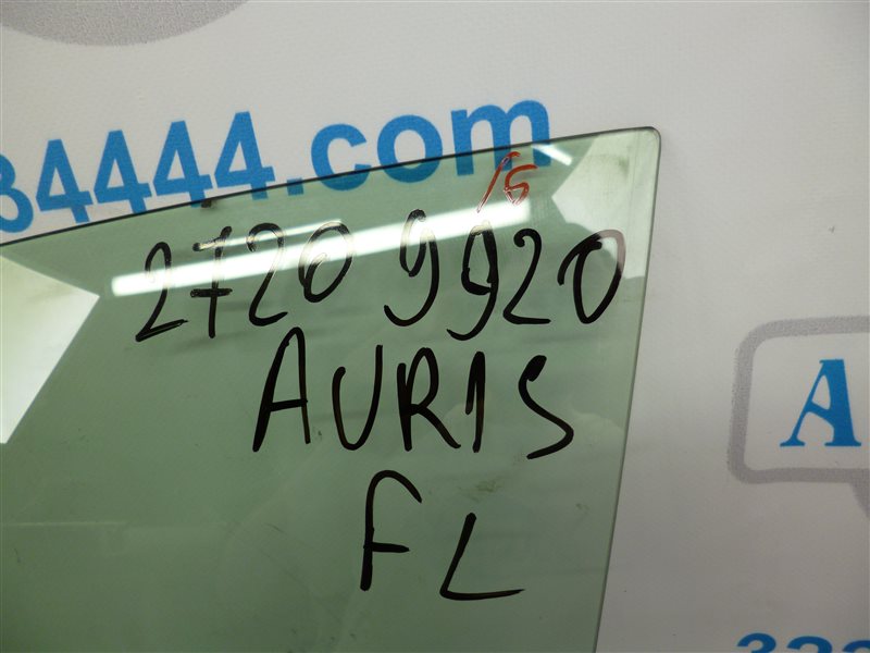 Стекло двери переднее левое AURIS 06-12