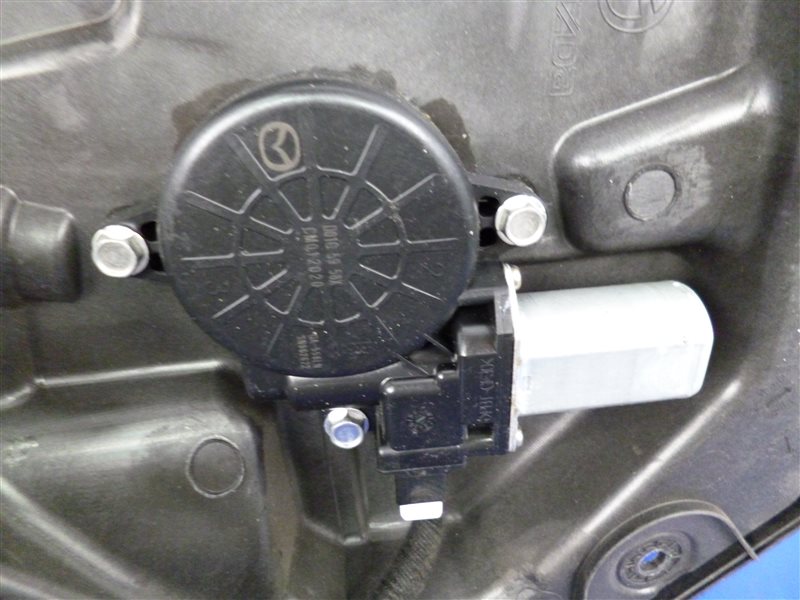 Стеклоподъемник задний левый CX-5 (KE) 11-17 2013 Внедорожник 2.0