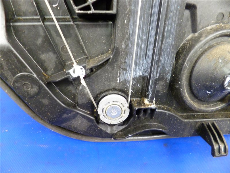 Стеклоподъемник задний правый TUCSON TL 15-20