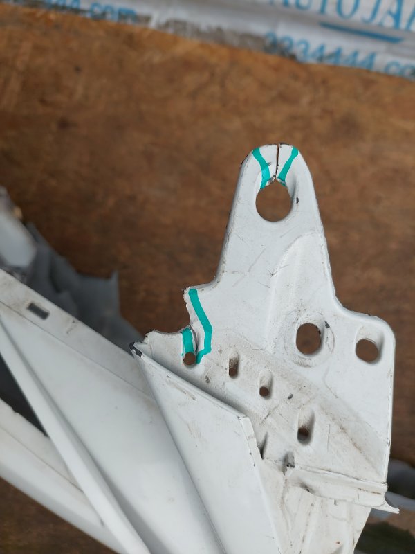 Бампер передний передний GS 12-