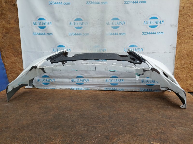 Бампер передний передний GS 12-