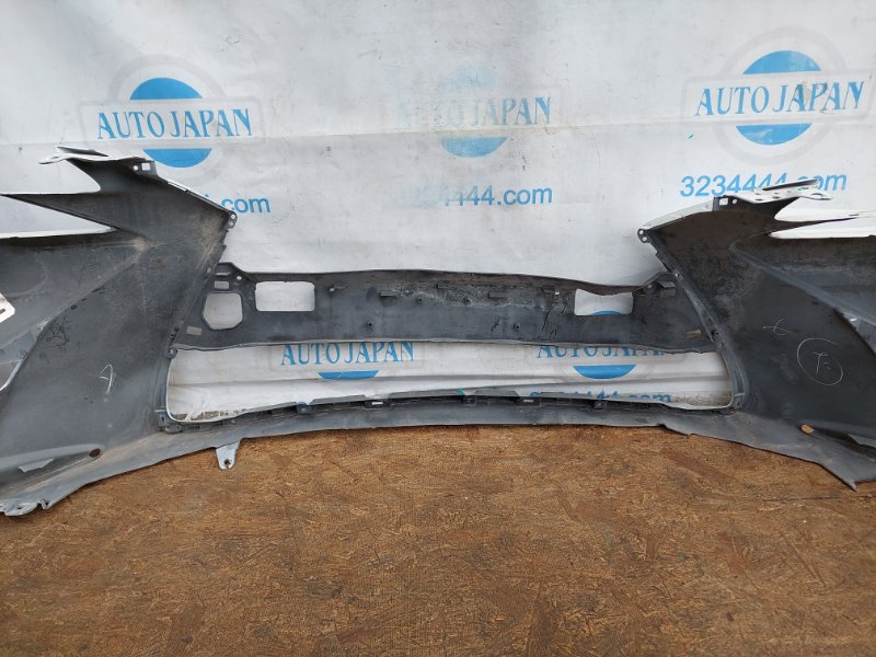 Бампер передний передний GS 12-