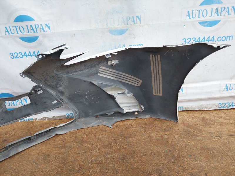 Бампер передний передний GS 12-