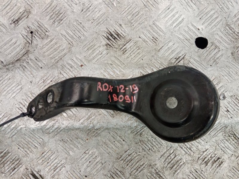 Крепление балки подвески заднее правое RDX 12-19 2018 Внедорожник 3.5 Крепление балки подвески заднее правое RDX 12-19 2018 Внедорожник 3.5