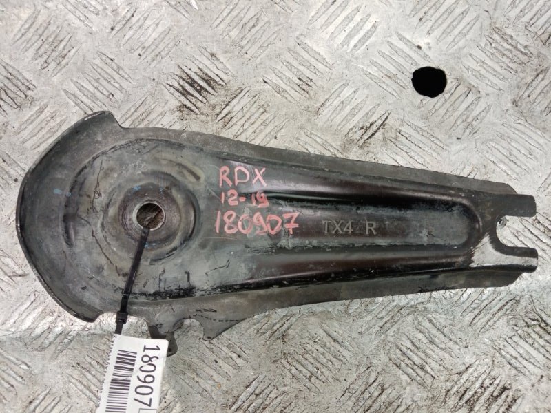 Крепление балки подвески переднее правое RDX 12-19 2018 Внедорожник 3.5 Крепление балки подвески переднее правое RDX 12-19 2018 Внедорожник 3.5