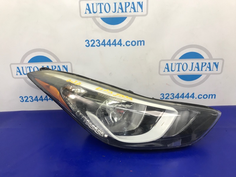 Фара передняя правая HYUNDAI ELANTRA MD 10-15 2015 Седан 1.8 92102-3X280 Б/У
