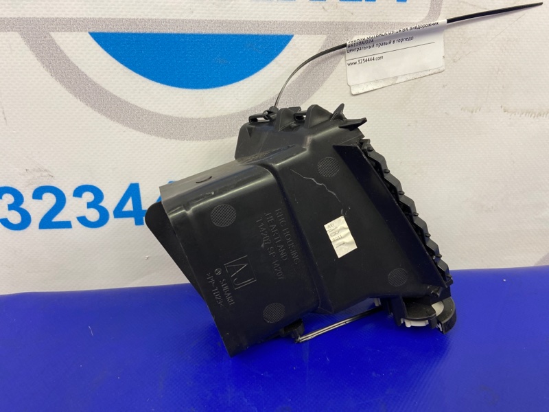 Дефлектор воздушный передний правый OUTBACK 09-14 BR 2011 Внедорожник 2.5