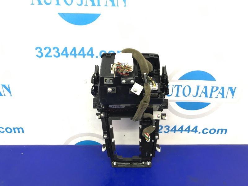 Консоль центральная ELANTRA MD 10-15 2015 Седан 1.8