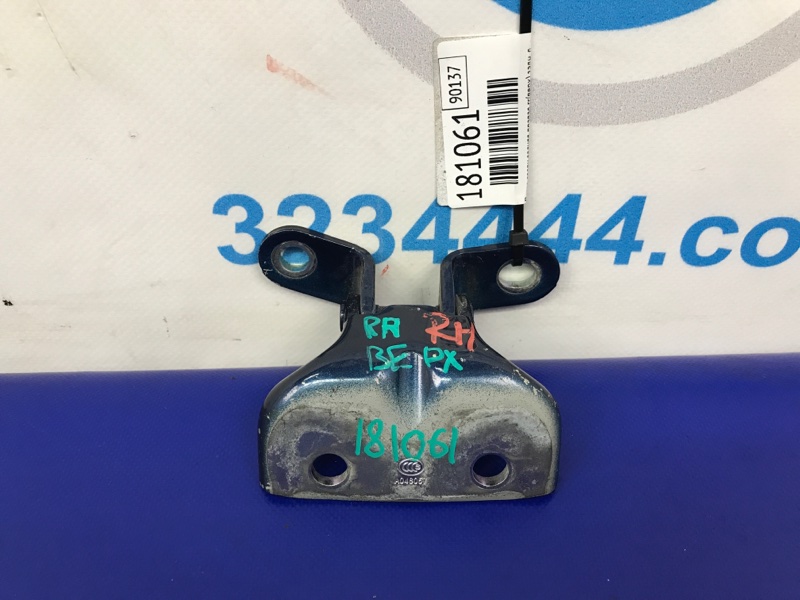 Петля двери верхняя задняя правая HYUNDAI ELANTRA MD 10-15 2015 Седан 1.8 79420-3K000 Б/У