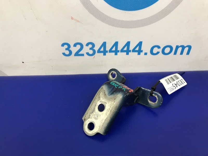 Петля двери верхняя передняя правая HYUNDAI ELANTRA MD 10-15 Седан 1.8