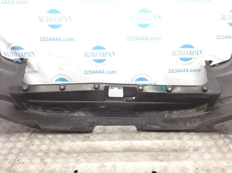 Бампер задний задний 4RUNNER 10-16