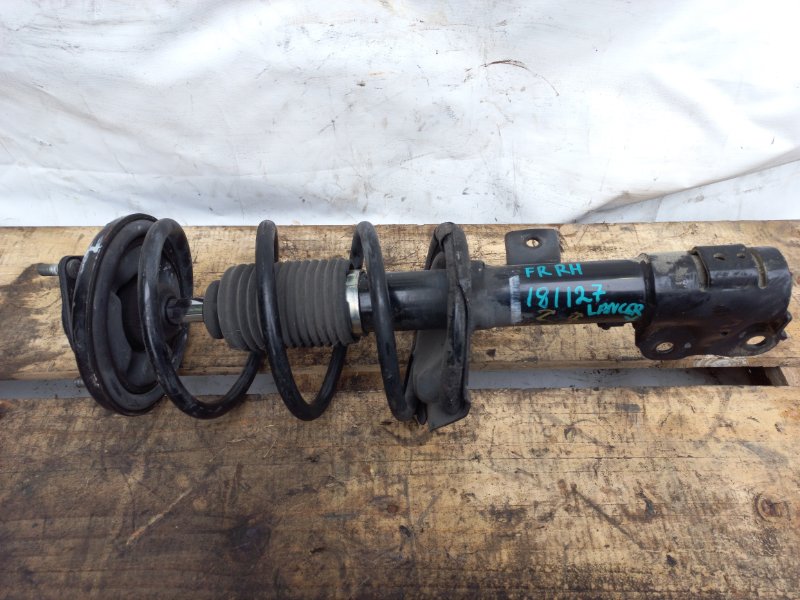 Амортизатор передний правый MITSUBISHI LANCER X 10 07-15 2010 Седан 2.0 4B11 4060A066 Б/У