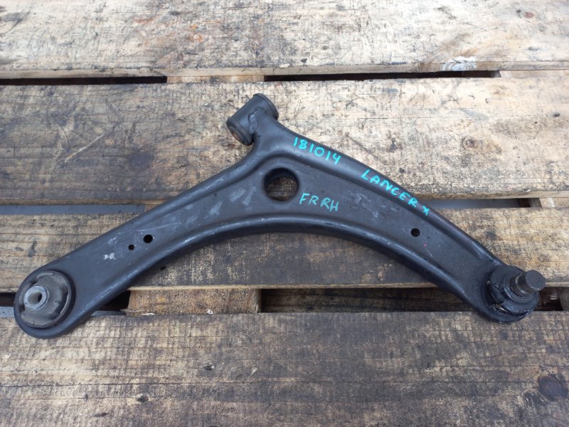 Рычаг передней подвески нижний передний правый MITSUBISHI LANCER X 10 07-15 2010 Седан 2.0 4B11 4013A282 Б/У