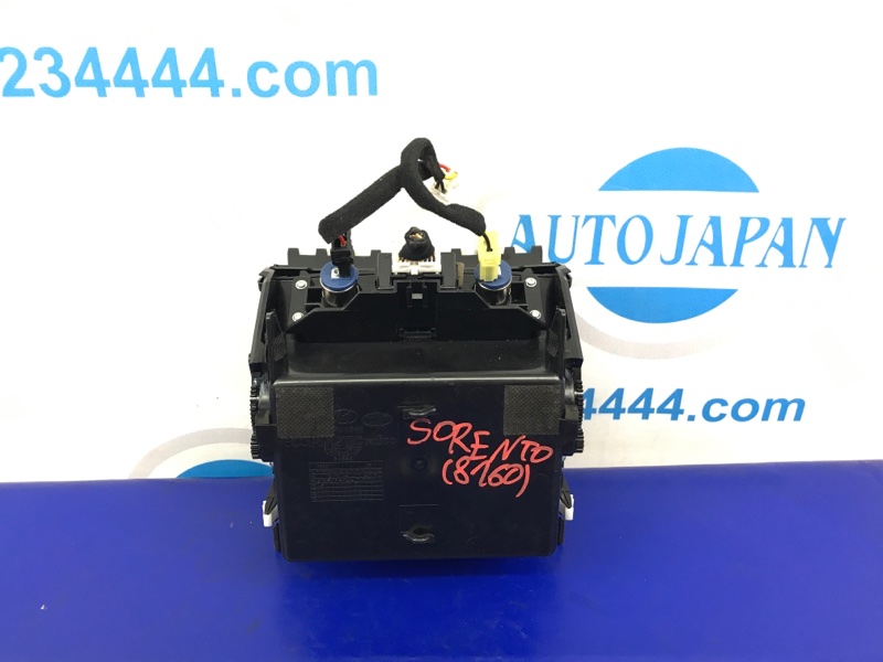 Бардачок KIA SORENTO UM 14- Внедорожник 2.4 Бардачок KIA SORENTO UM 14- Внедорожник 2.4