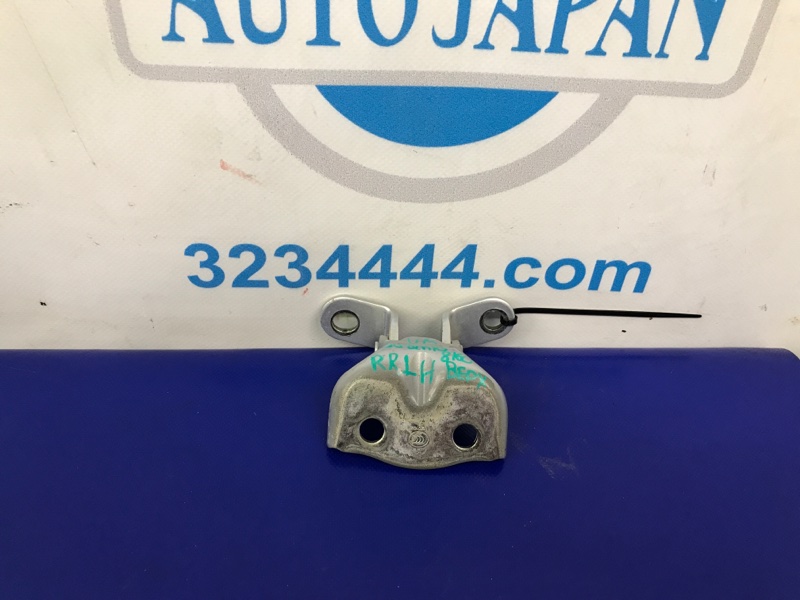 Петля двери верхняя задняя левая KIA SORENTO UM 14- 2016 Внедорожник 2.4 79330-2B000 Б/У