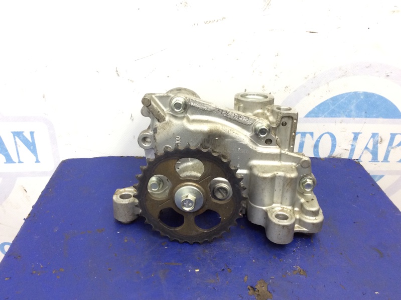 Запчасть масляный насос MAZDA 3 BM 13-19 PE01-14-100 Б/У Масляный насос MAZDA 3 BM 13-19 PE01-14-100 Б/У