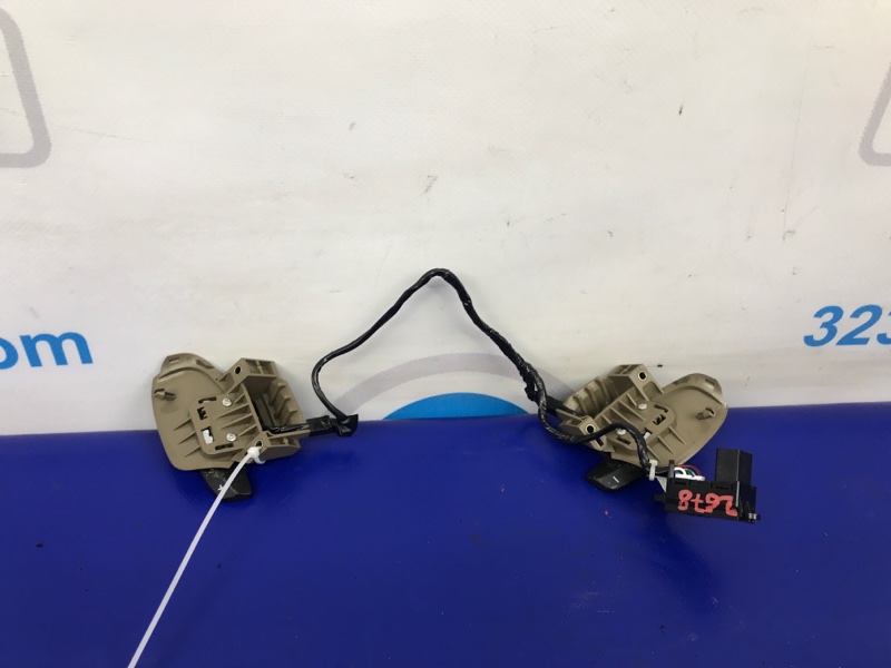 Лепестки переключения передач MDX (YD2) 06-13 2010 YD2 3.7 J37A1 Лепестки переключения передач MDX (YD2) 06-13 2010 YD2 3.7 J37A1