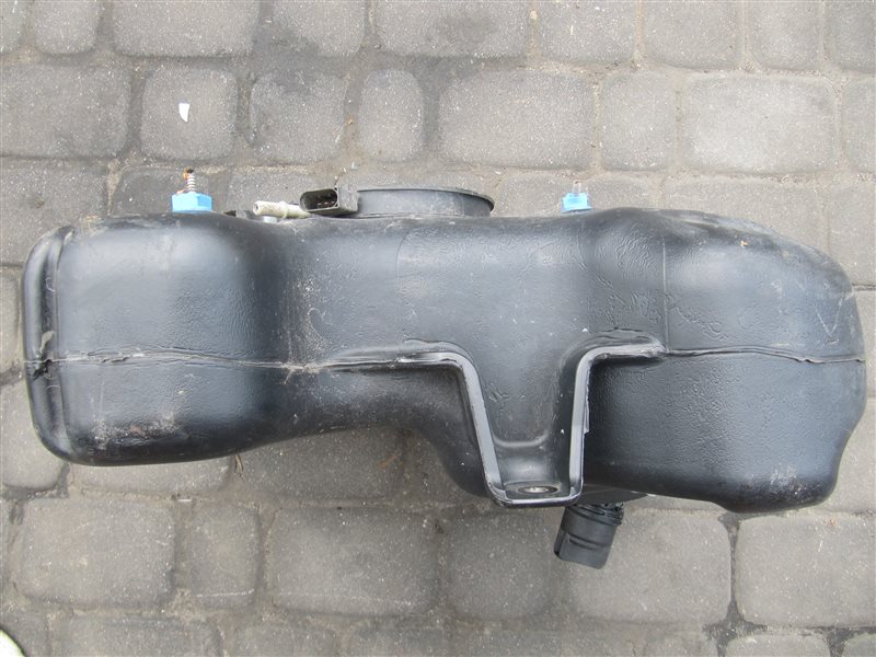 Топливный бак JETTA USA 10-17