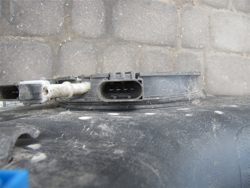 Топливный бак JETTA USA 10-17