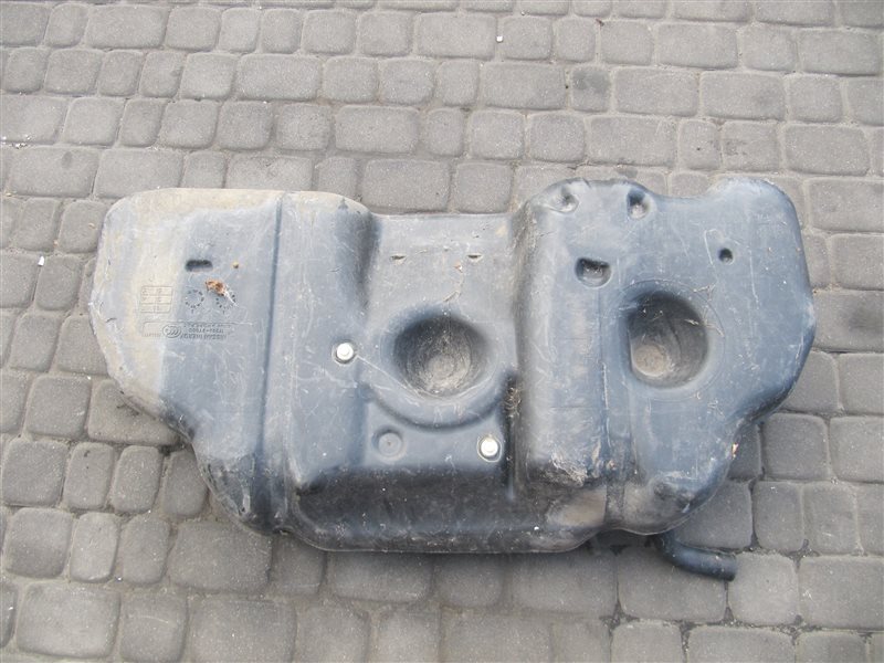 Топливный бак TEANA J31 03-07